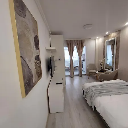 Appartamento Paladis Prime - Free Parking Bucarest