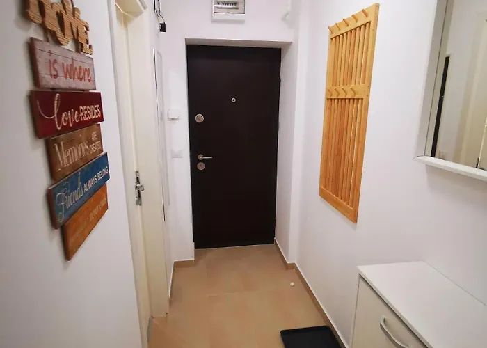 Paladis Prime - Free Parking