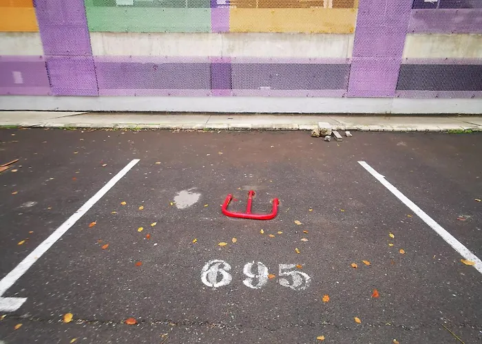 Paladis Prime - Free Parking *