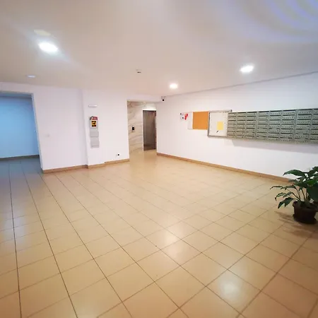 Paladis Prime - Free Parking *