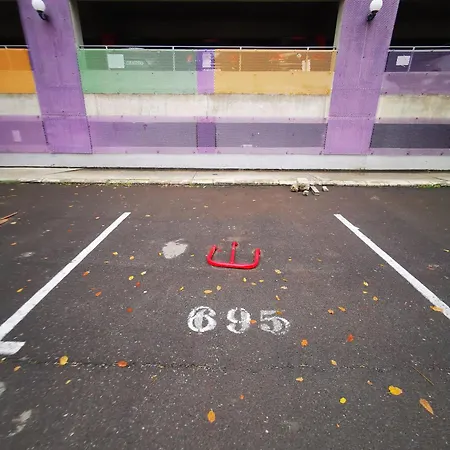 Paladis Prime - Free Parking *