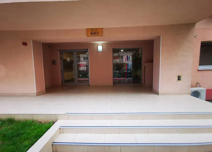 Paladis Prime - Free Parking 布加勒斯特